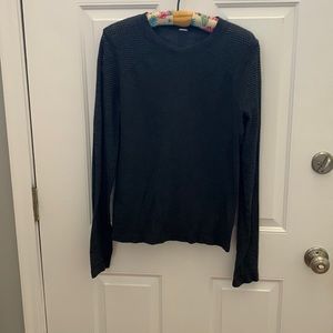 Fabletics top-dark gray color-size is medium